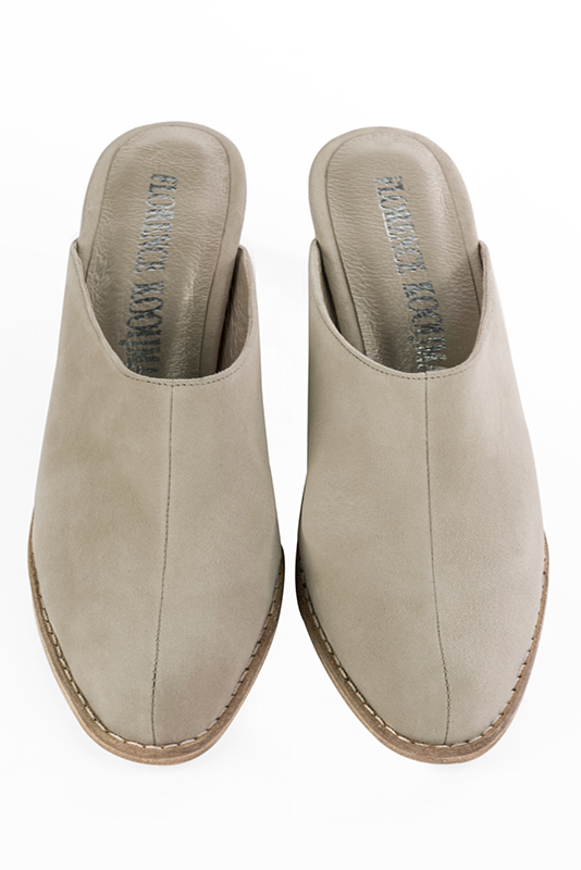 Off white women's clog mules. Round toe. Medium block heels. Top view - Florence KOOIJMAN